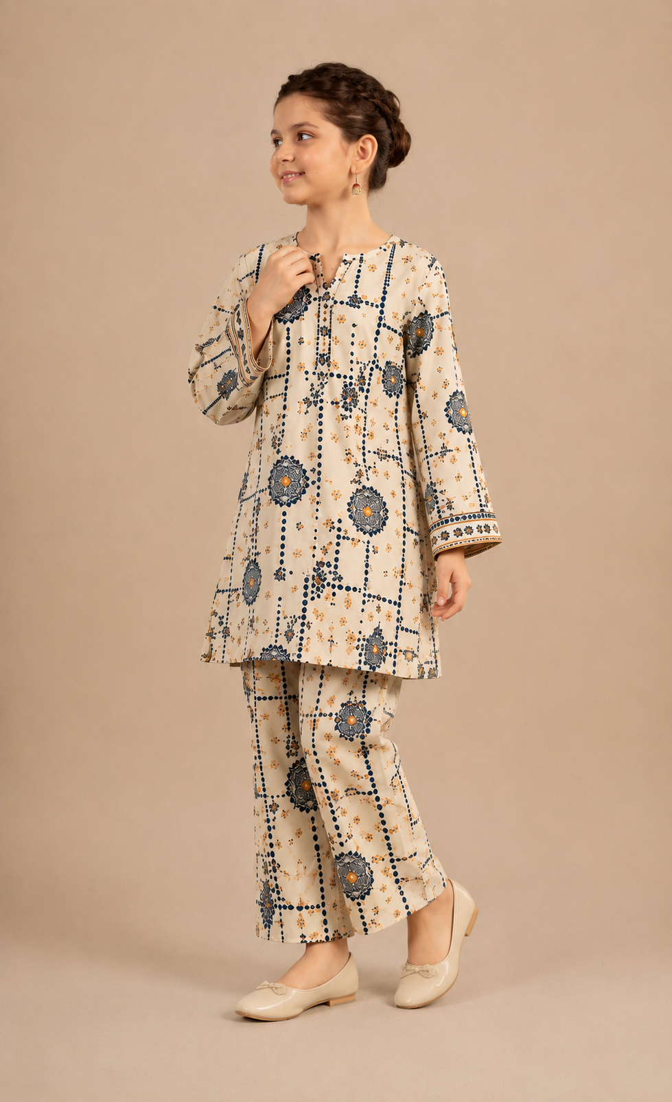 Beige & Navy Printed