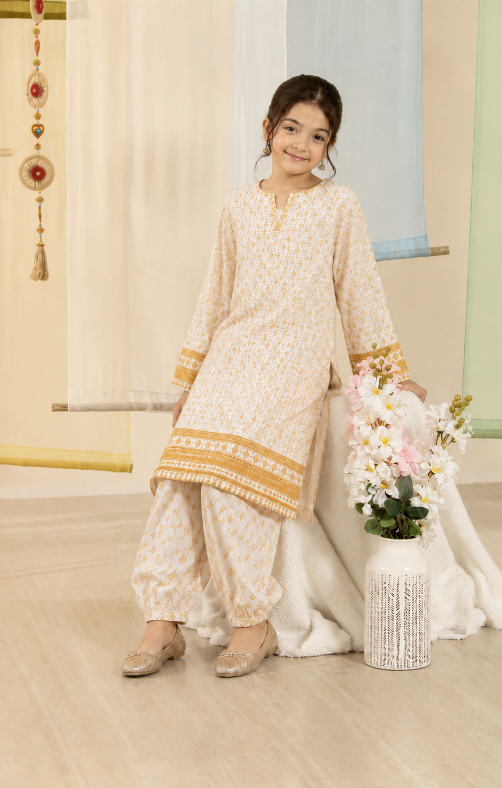 Nael Ivory Set