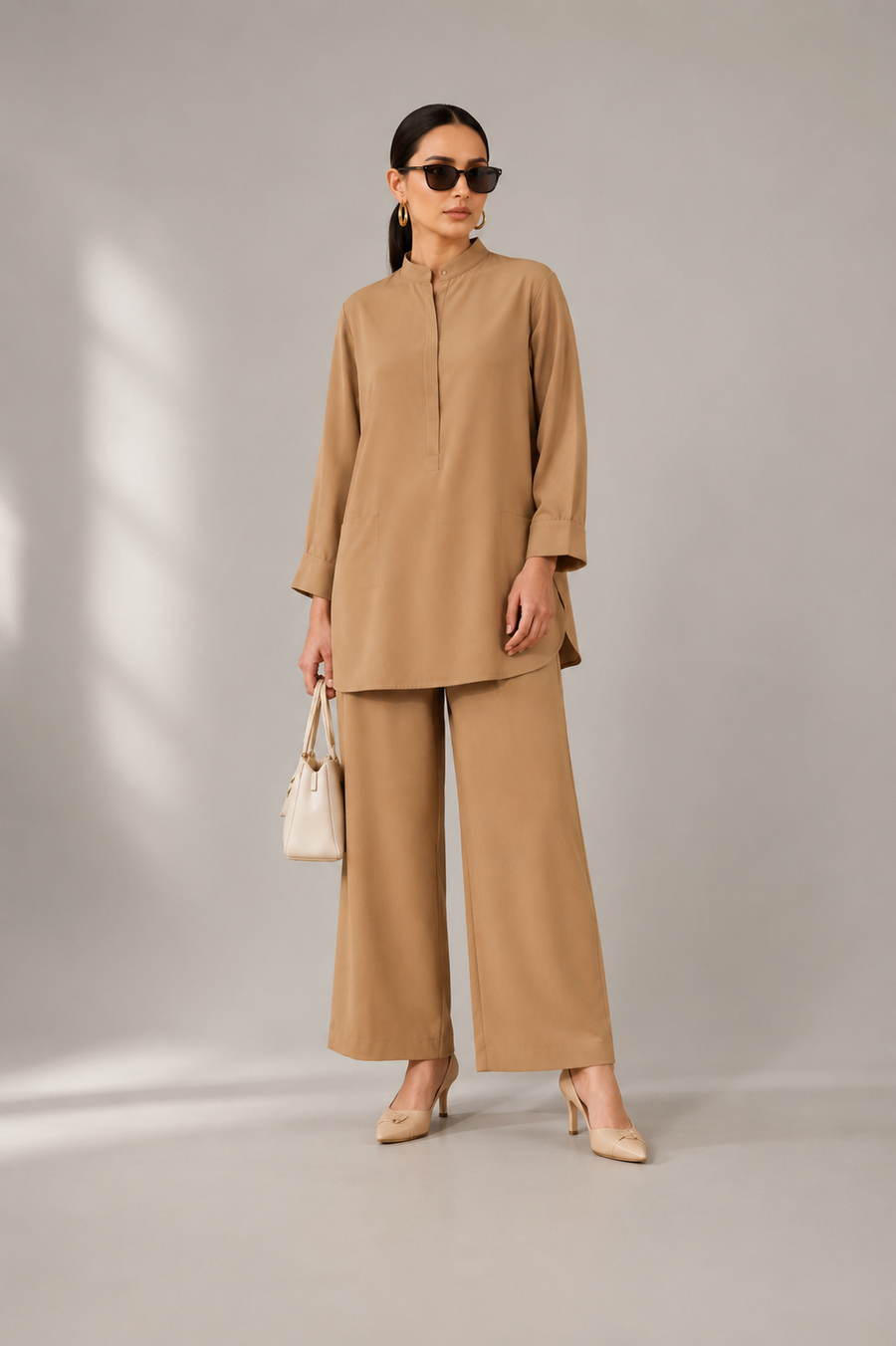Beige Minimal